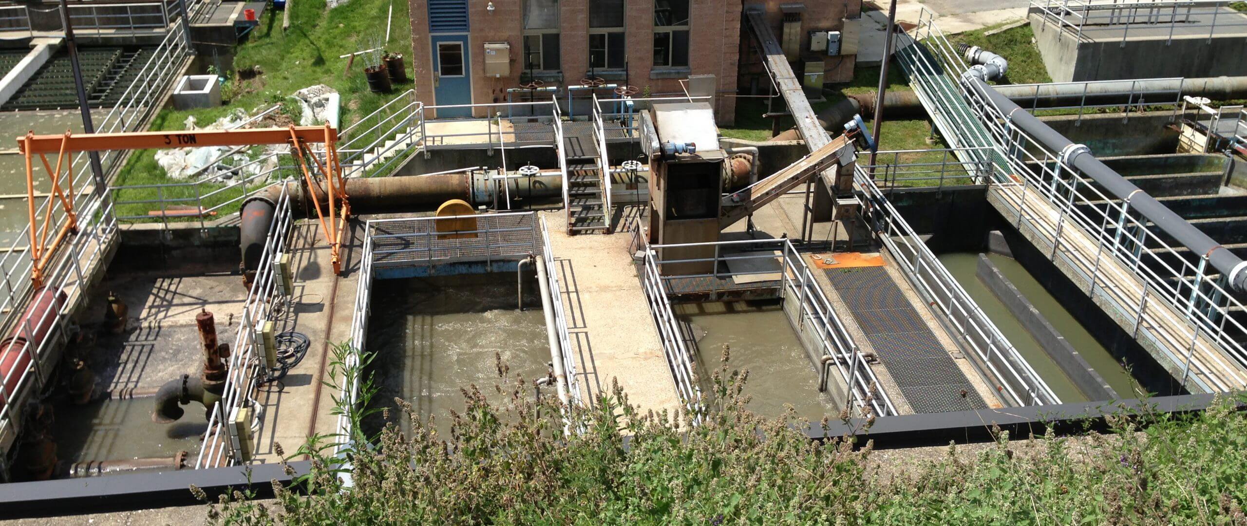1. client situation johnstown from left lift pump basin aerated tank grit chamber screening bldg in rear 2560x1080