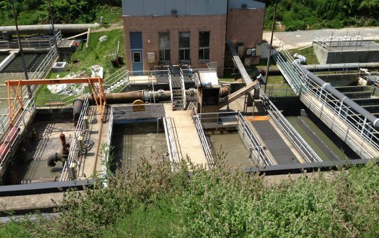 1. client situation johnstown from left lift pump basin aerated tank grit chamber screening bldg in rear 540x340 1