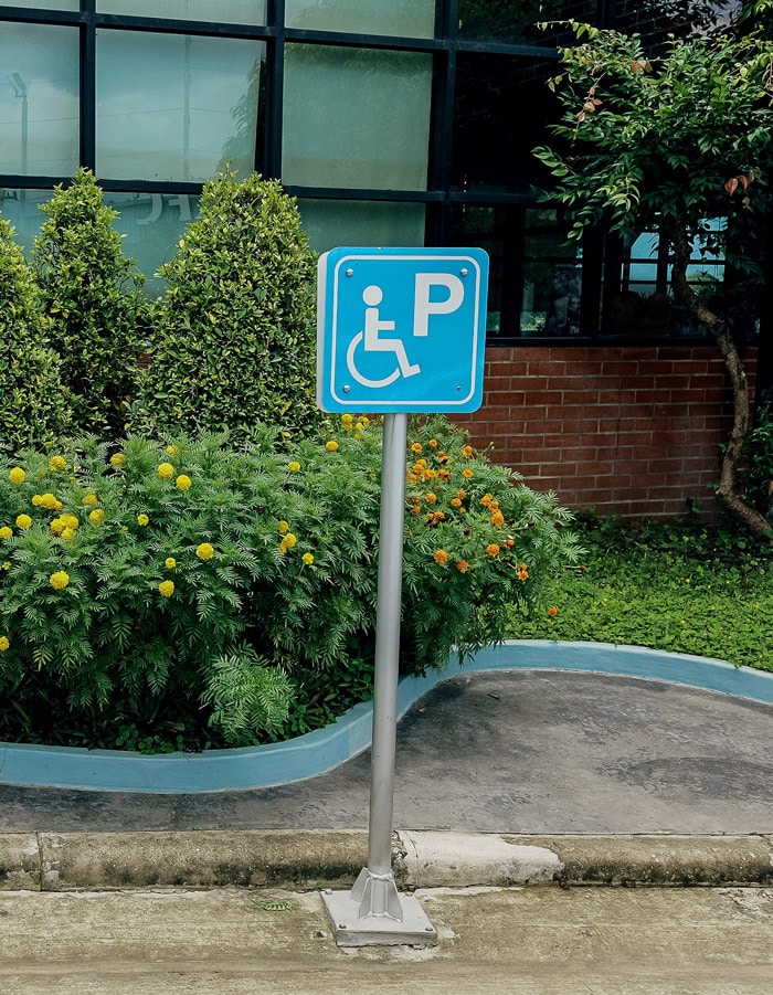 accessibility parking sign