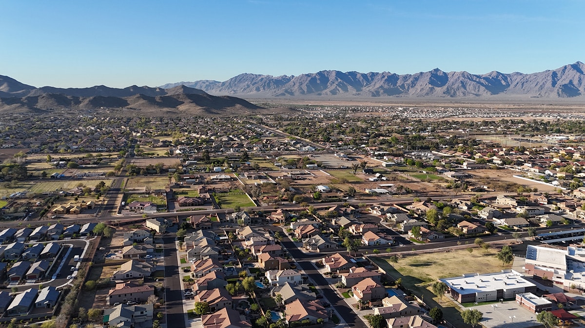 arizona neighborhood overlooking mountain