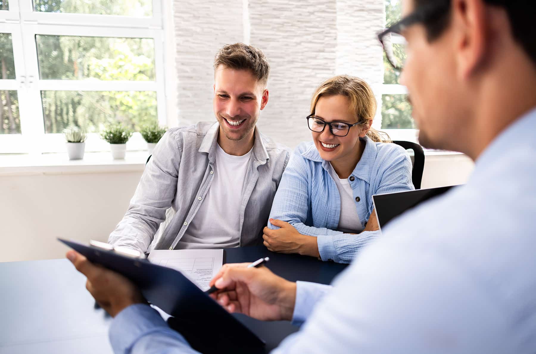 couple listening to reserve fund planner
