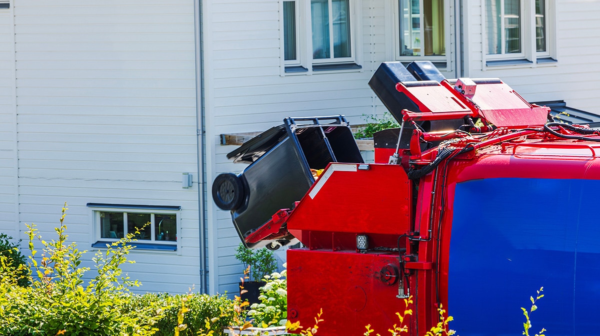 garbage collection truck