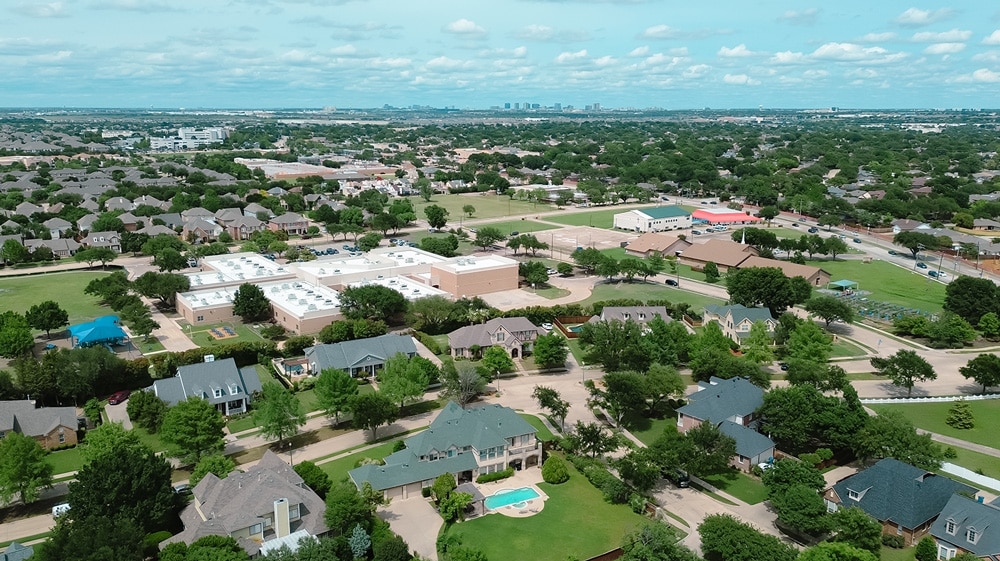 large beautiful texas community in the suburbs
