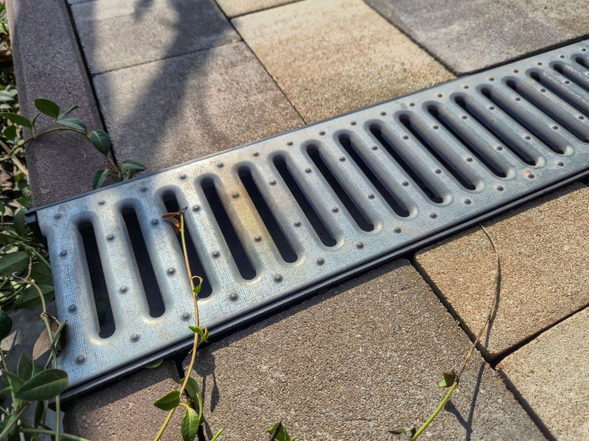 metal street drainage